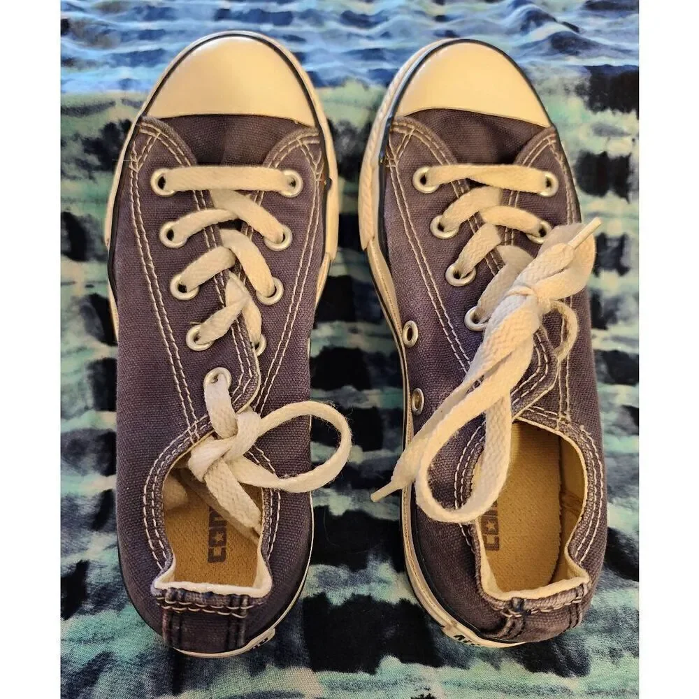 Converse Chuck Taylor blue grey low top sneakers with white toes and laces junio